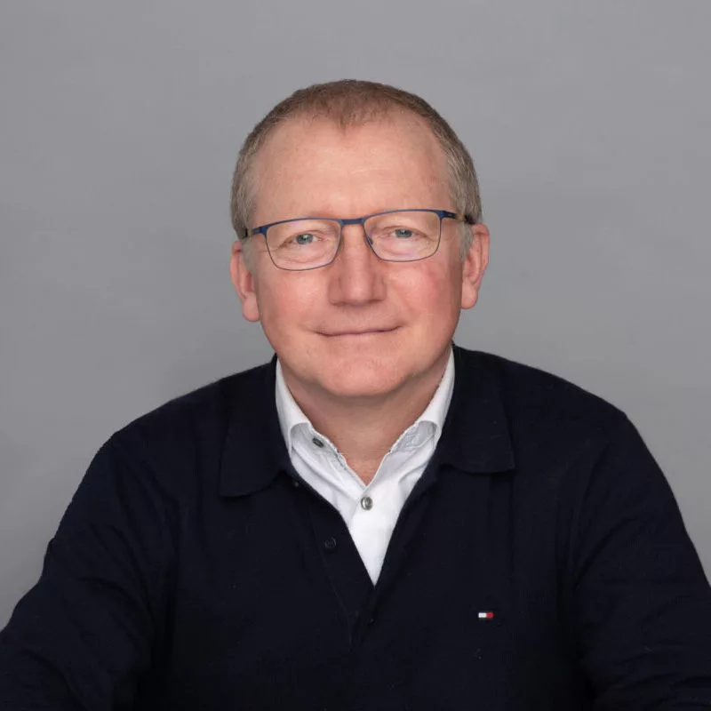 Peter Jones